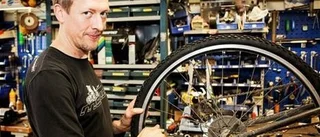Däckbyte på cykeln när vintern kom tillbaka