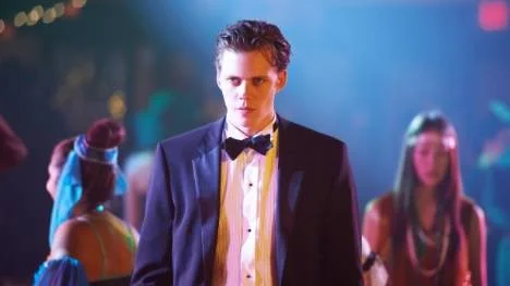 Bill Skarsgård som Roman Godfrey i Hemlock Grove.