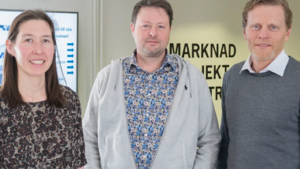 Per Jonsson, ny vd på Arat Group där Renholmen ingår, flankeras av Kajsa Lööf, Investment manager Storskogen och Patrick Klerck, Investment Director Automation Storskogen.