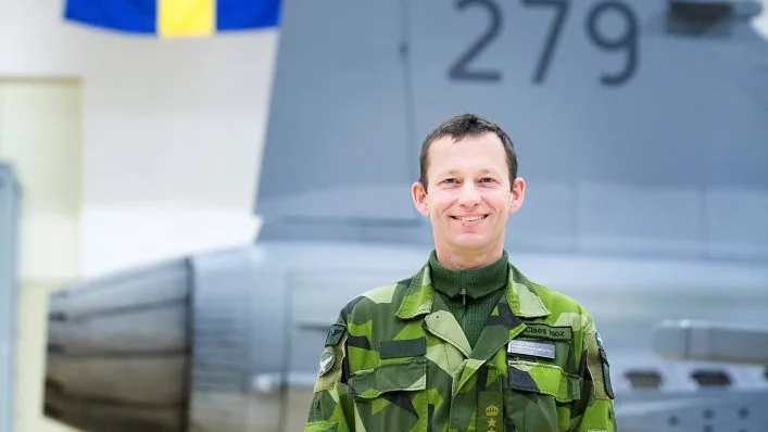 Det spända läget runt Östersjön innebär att Sverige behöver bygga upp en robust försvarsorganisation, anser flottiljchef Claes Isoz på F21.