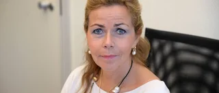 Wikström får kritik för dubbla stolar
