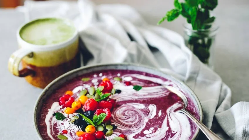 Agnes beskriver själv sitt företag som “Vibrant food with a sprinkle of nordic melancholy”.