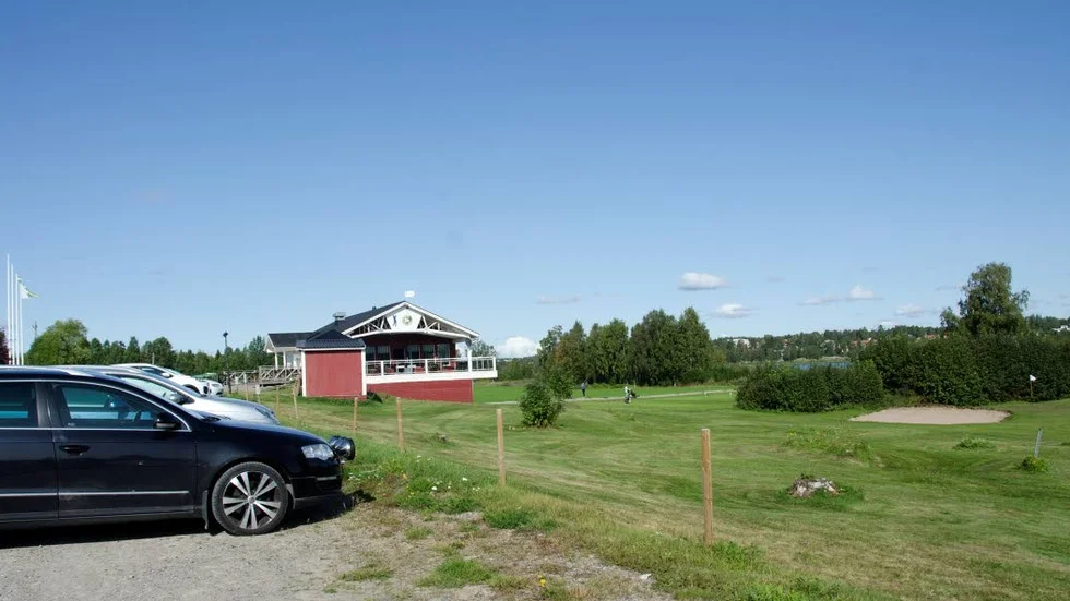 Högsäsongen må vara över, men det spelas ännu golf förstås.