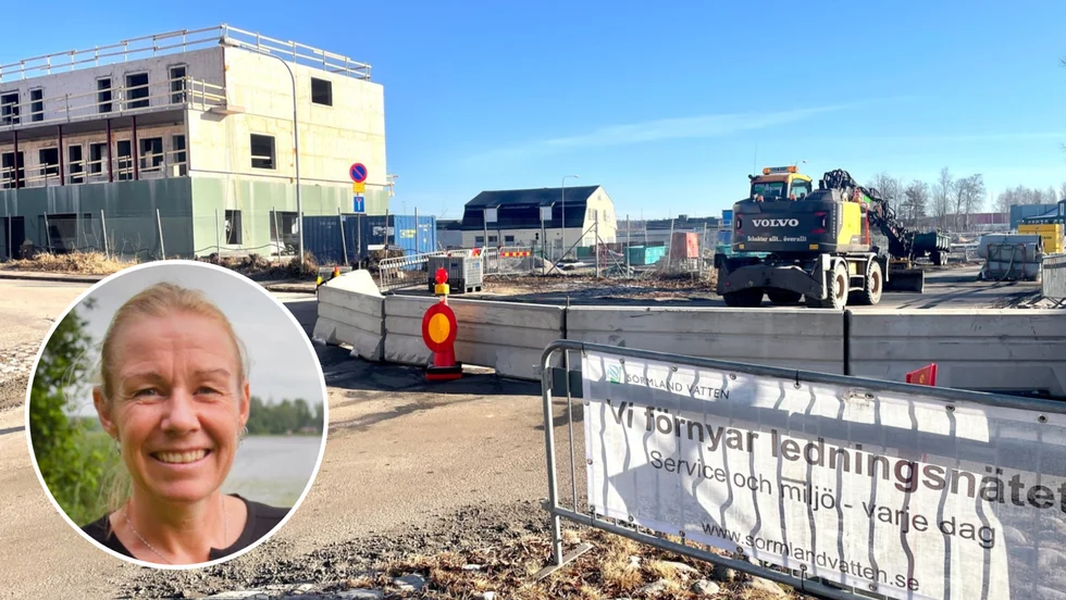 Delar av Trädgårdsgatan har stängts av. På bild syns också Helen Sylvefjord. 