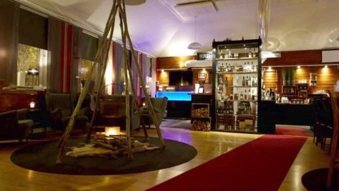 Inredningen på Hotell Arctic Eden i Kiruna har inspirerats från den samiska kulturen och Sapmíområdet.