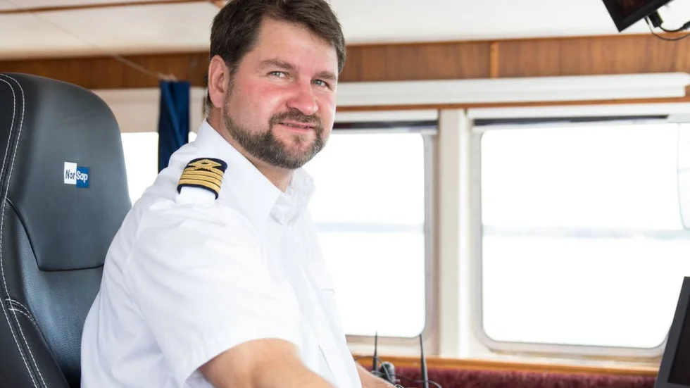 Mycket av Johan Söderholms tid spenderas på båtar.