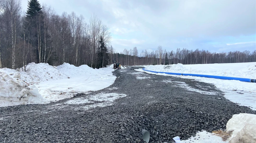 På vardera sida av Sellingsundet mellan Porsön och Rutvik genomför Lumire just nu ett VA-arbete. Nya ledningar ska borras under sundet.