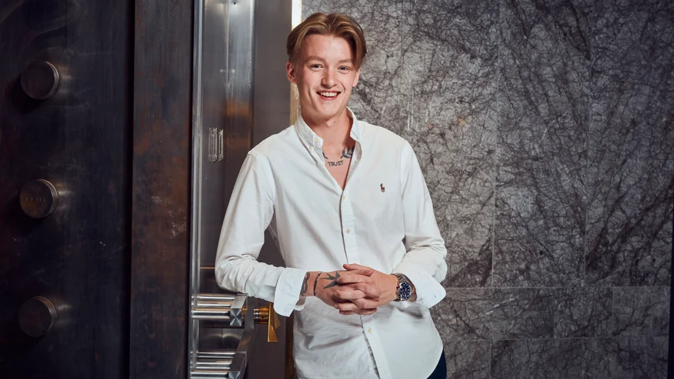 Lucas Lindström är 23-åringen från Nykvarn som deltar i den första säsongen av "The Apprentice" på TV4.