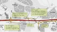Riksväg 55 får planfria korsningar i samtliga fem förslag till ombyggnad. Korsningen vid Flogsta flyttas västerut.