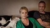 Kajsa Wennman tillsammans med maken Daniel och katten Tajzon.