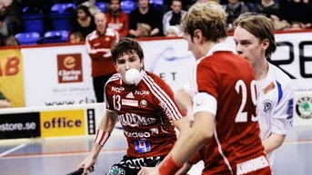 Storvreta ångar på i cupen.
