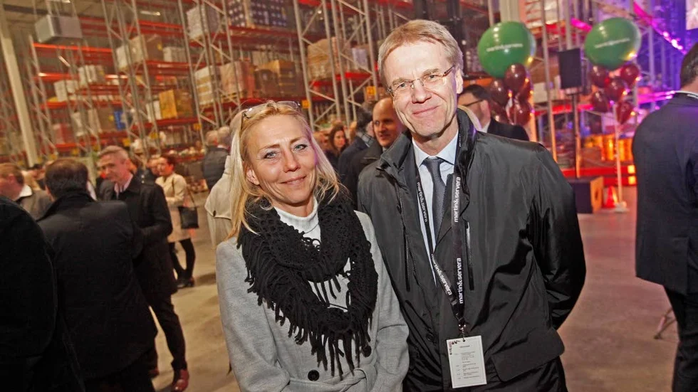 Samarbete. Enköpings näringslivschef Cissi Lööv och landshövding Göran Arenander var glada över det framgångsrika samarbetet mellan kommunen och Martin & Servera.