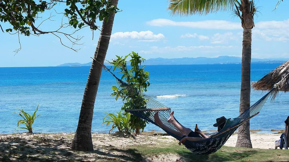 En resa till Fiji smäller högt – om svenskarna får välja.