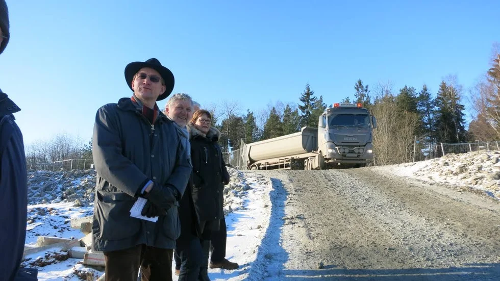Klas Bergström (M) säger till Knivstabygden: - Även journalister får flytta på sig.