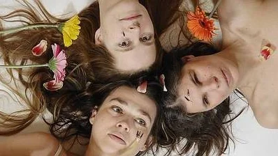 Musikerna Charlotte Magnusson, Helena Andersson-Bromander och Sara Backström Lindeberg har skapat sig en alldeles egen genre: Fritno.