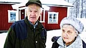 Tord och Birgit Öström i Gåsvik på Väddö i Roslagen har drabbats av flera strömavbrott.