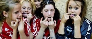 Innebandyfest med mål i massor