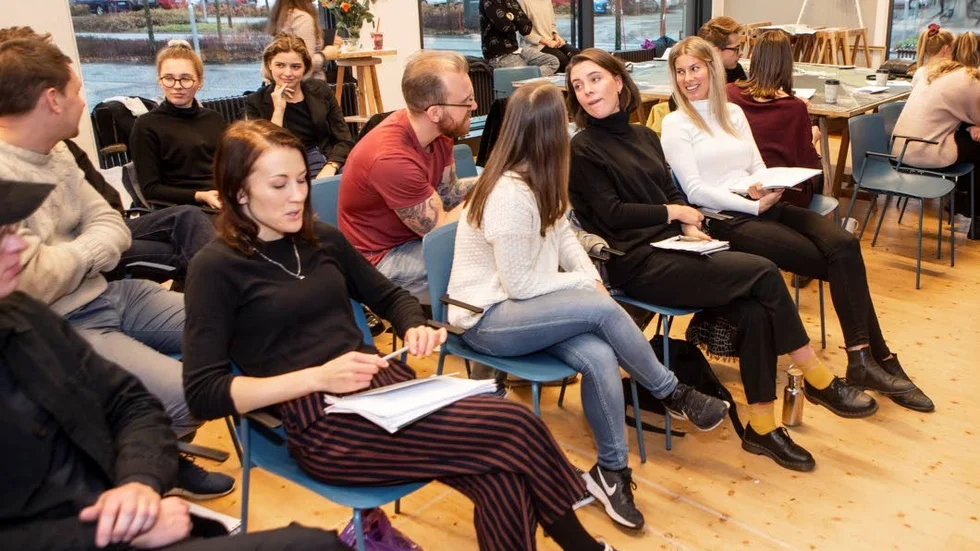Studenterna fick i grupper presentera sex olika projekt om Kungsängens gårds framtid.