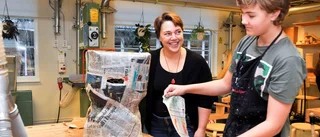 Nät och klister bakom maskerna