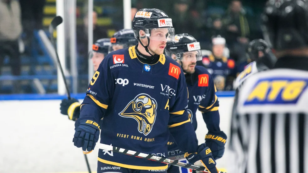 Visby Roma tappar många tunga pjäser till nästa säsong. En som blir kvar är dock William Erenrot (bilden). 