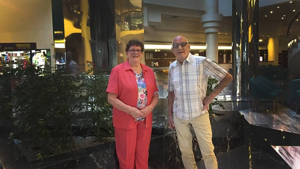 Lillemor och Bertil Klerhed på Teneriffa. De förnyar sina äktenskapslöften i dag på alla hjärtans dag, Lillemor fyller också 85 år .