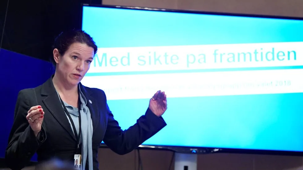 Lina Nordquist (L) i frågasätter om Migrationsverket verkligen har tagit hänsyn till barnets bästa  i sitt utvisningsbeslut.