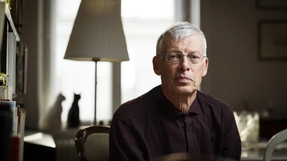 Lärd poet. Jesper Svenbro inte bara poet utan också professor i gammalgrekiska.