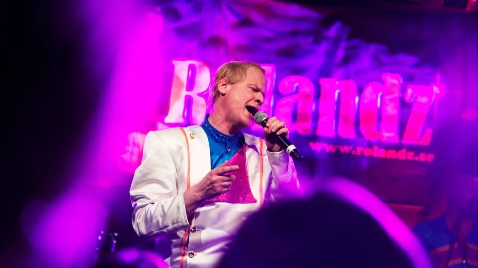 Dansbandet Rolandz med Robert Gustavsson i spetsen har många fina minnen med Piteåprofilen Erik Lundman. (Arkivbild)