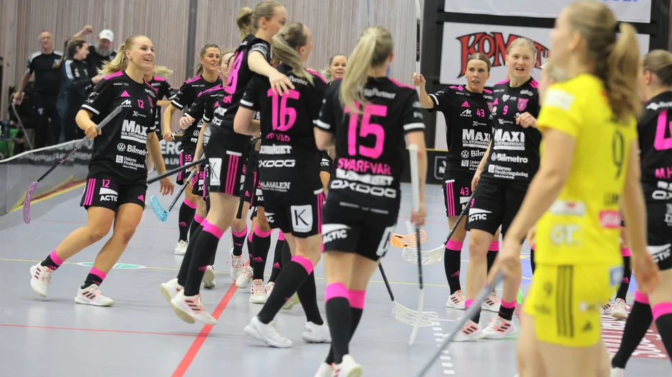 Falun rivstartade slutspelet och fick jubla i Ica Maxi Arena.