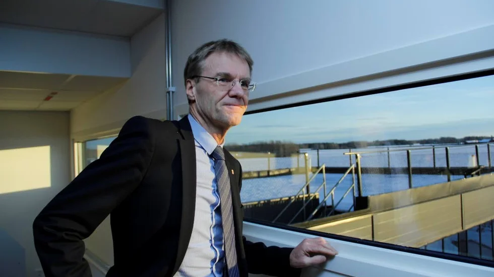 Arenatitt. Landshövding Göran Enander på Tierp arena.