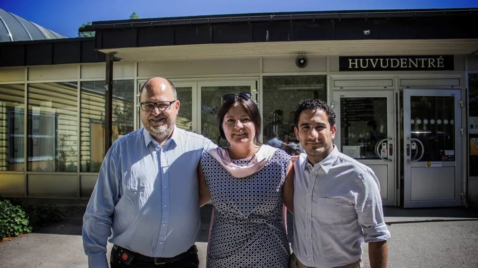 Från vänster: Karl-Petter Thorwaldsson, kommunalrådet Helena Proos (S), och Ardalan Shekarabi.