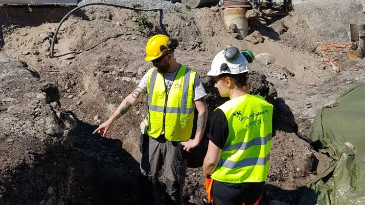Nu är arkeologerna åter på plats i Enköping.