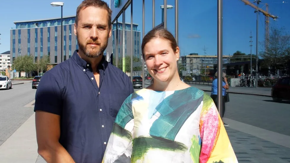 Anders Fridborg och valkansliets chef Annica Sundel vill ha trygga och tillgängliga vallokaler.