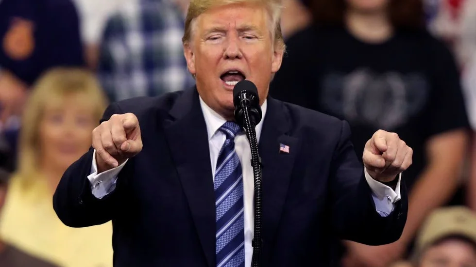 Donald Trump skyller allt på liberalismen.