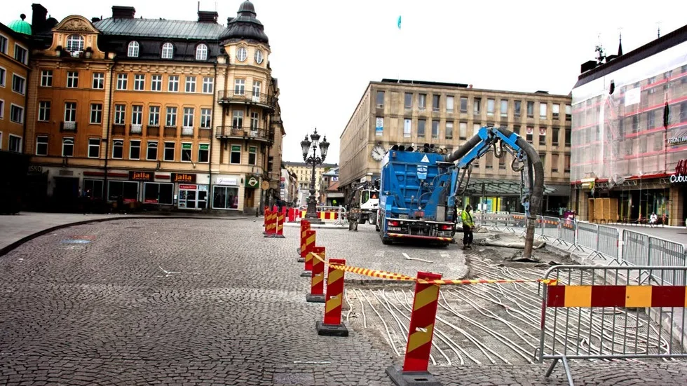 Ombyggnationen av gatan beräknas ta drygt en vecka.