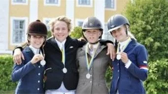 I laget ingick Amanda Anger, Alexander Sandbring, Erika Bergqvist och Sandra Nilsson.