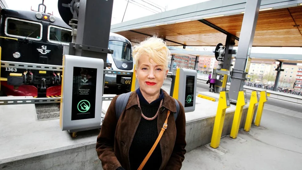 Maria Stenberg blev förvånad över att SJ ska ändra sina regler för resegarantin och hon tror inte att ändringen kommer gynna resenärerna.