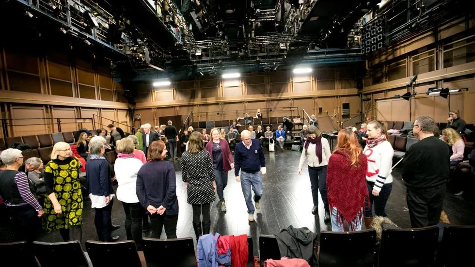 Välkommen hit - välkommen hem på Uppsala stadsteater.