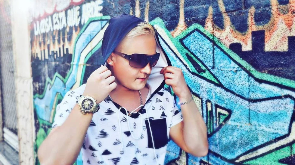 Rasmus Gozzi samarbetar med Lazee och Sean Kingston på nya låten "Love You Tonight".
