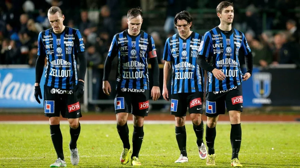Siriusspelarna Kim Skoglund, Niklas Busch Thor, Ian Sirelius och Patrick Hopkins i en match mot Falkenberg 2015.