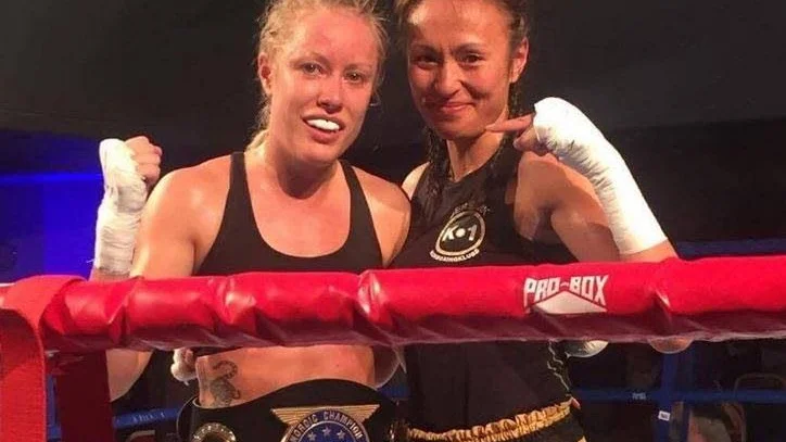 Sandra Godvik och motståndaren Aam Rosmo.
