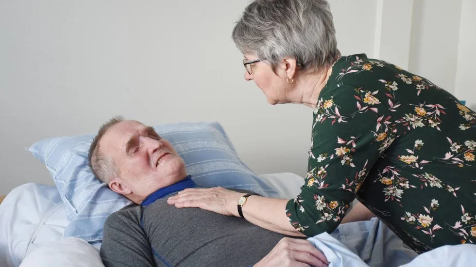 Kärleken mellan makarna har hjälpt Inge Eliasson och Ragnhild Eliasson genom livskrisen som tog sin början efter lastbilskraschen i bergväggen för åtta månader sedan.