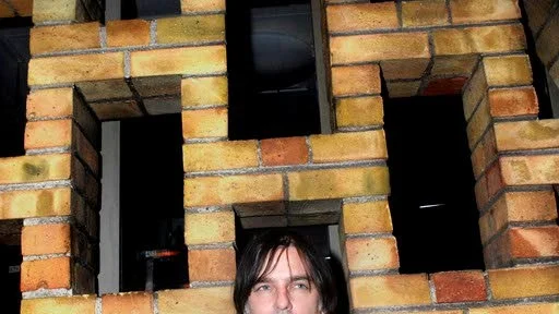 Anton Newcombe samarbetar med Tess Parks.
