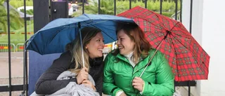 Hängivna Gyllene Tider-fans trotsade regnet