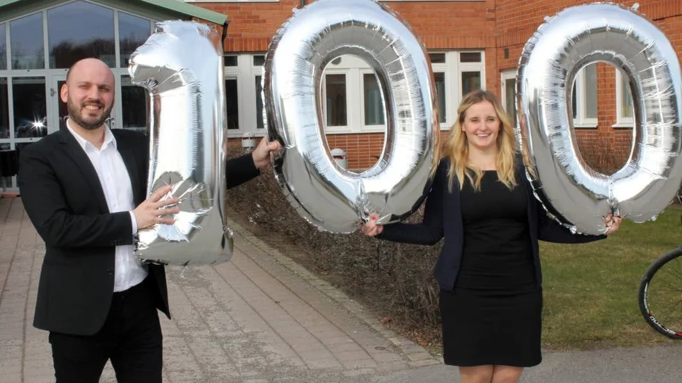 Firar. Nu har Alten passerat 100 anställda. Stavros Constantinou och Sandra Bolin.