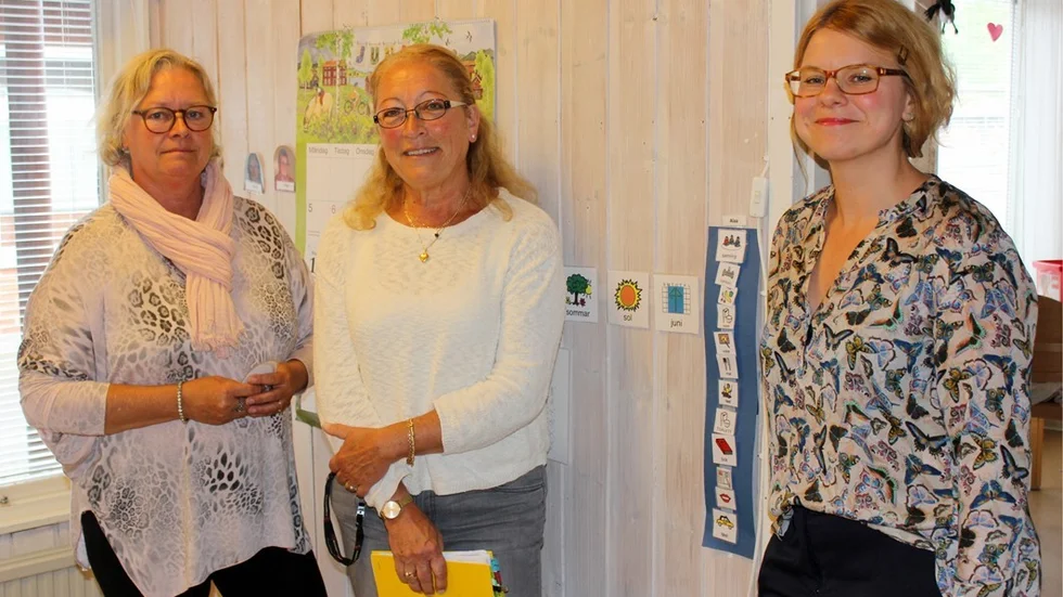 Agneta Karlsson, Marie Österberg och Hanna Berg är alla specialpedagoger inom grundsärskolan och träningsskolan. En skolform som de tror att många är dåligt insatta i men som har mål och kunskapskrav precis som grundskolan. Foto: Lena Dahlberg