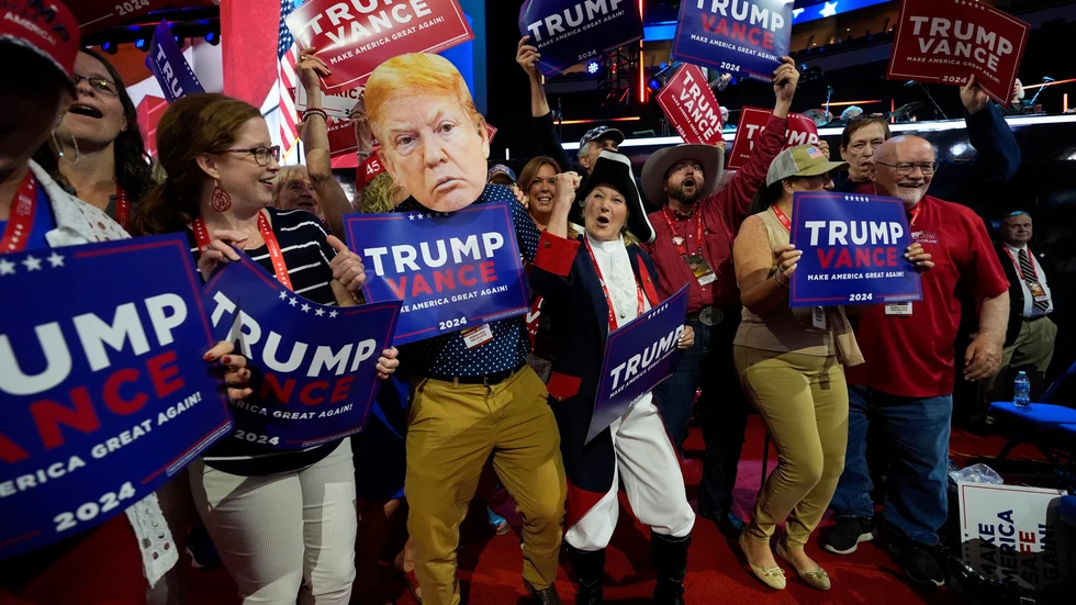 Hur kunde Donald Trump helt ta över Republikanerna? Bilden är från förra veckans konvent.