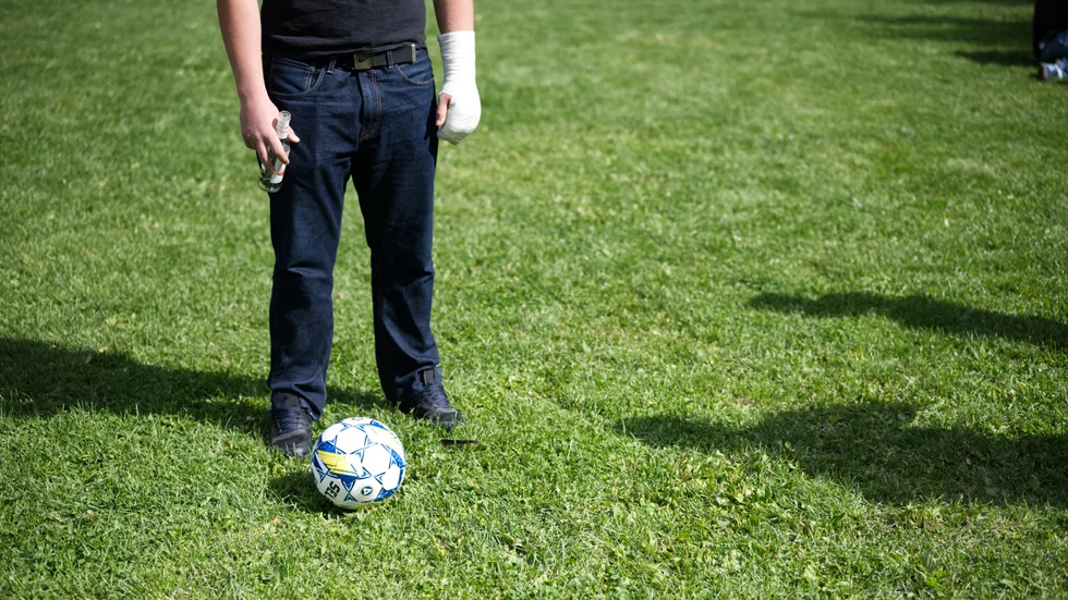 Fotboll lirades i stadsträdgården inför matchen mellan Sirius och Kalmar.