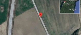 Brinnande fordon stoppar trafiken