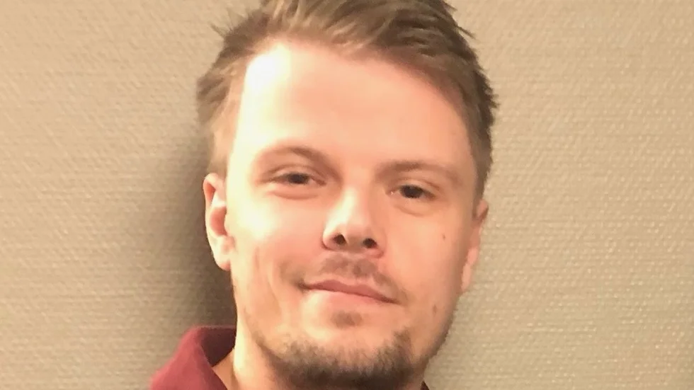 Linus Lindström sitter i infrastruktur- och servicenämnden för Moderaterna.